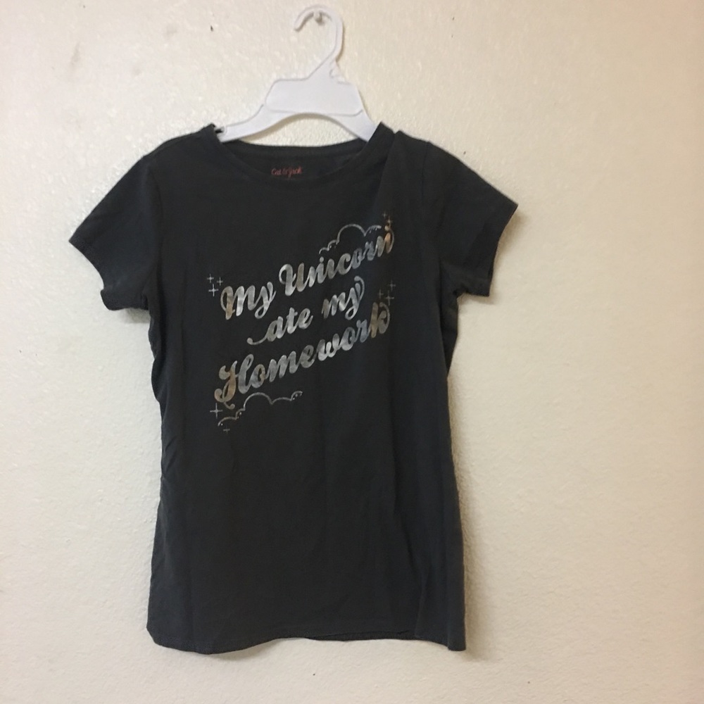 Kids tee with writing
